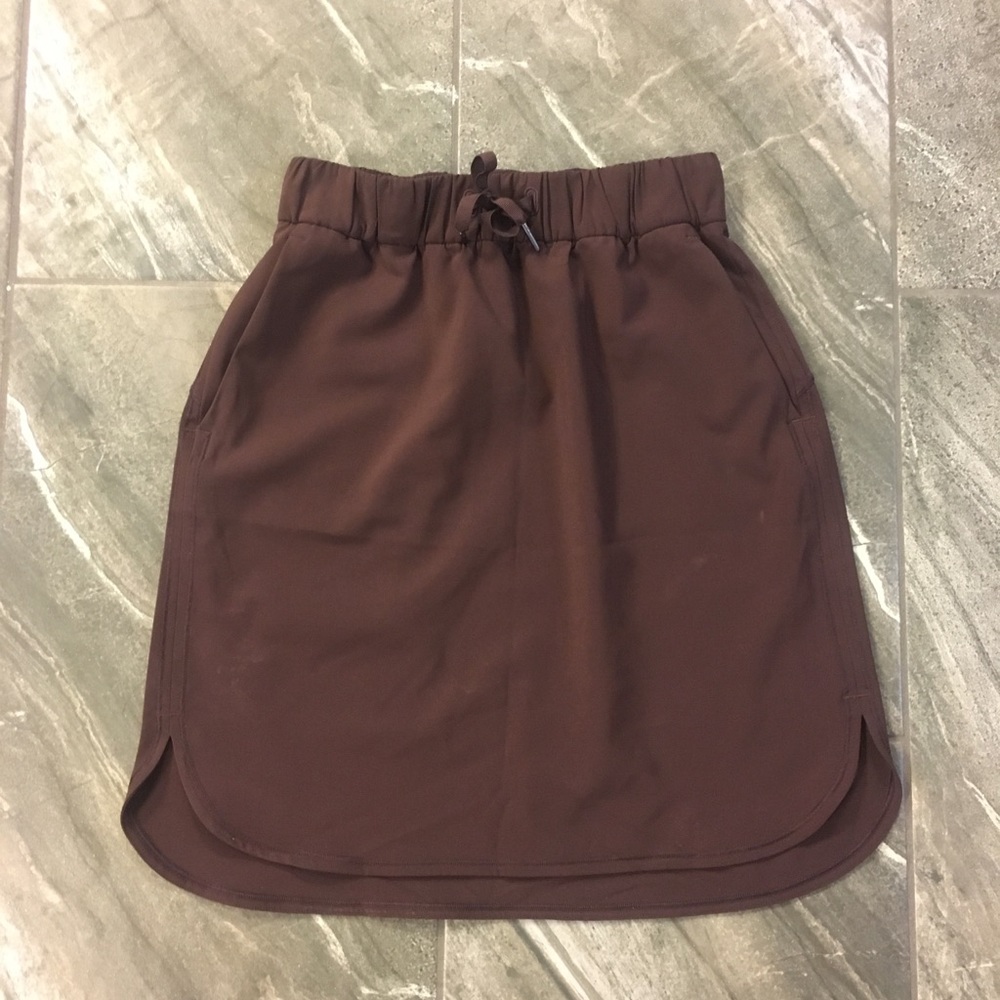 Lululemon skirt - Picture 1 of 6
